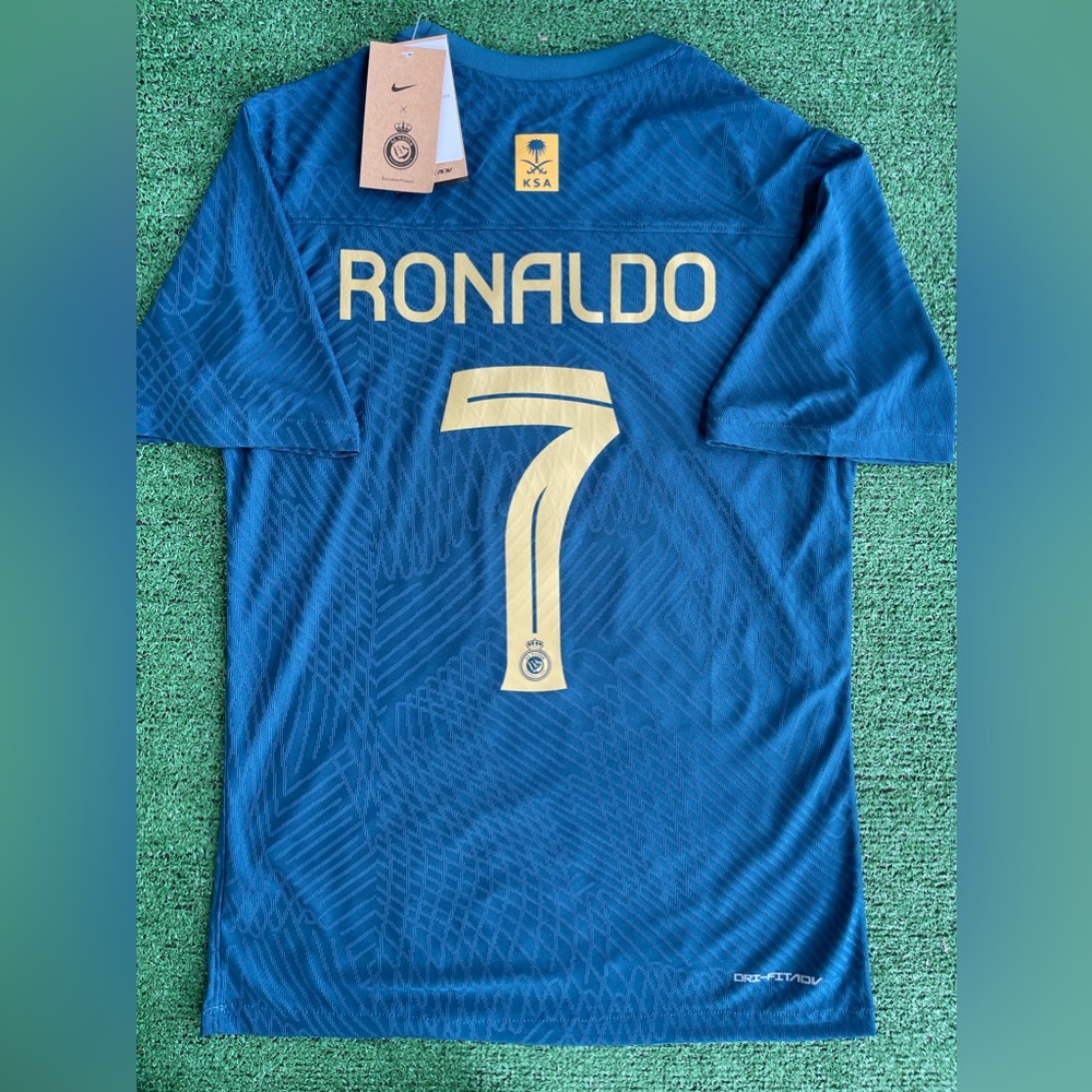2023/24 Al Nassr away soccer jersey Ronaldo